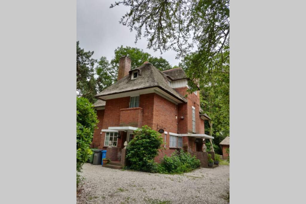 Vrijstaande Rietgedekte Villa Nabij Uitvalswegen Wassenaar Zewnętrze zdjęcie