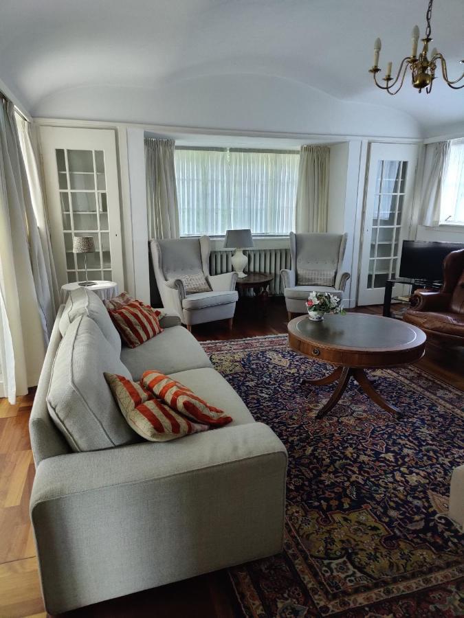 Vrijstaande Rietgedekte Villa Nabij Uitvalswegen Wassenaar Zewnętrze zdjęcie